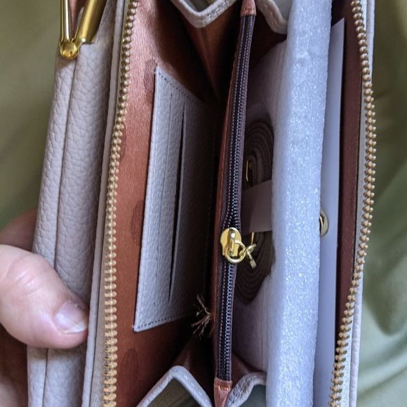 Phone Crossbody Leather Wallet - Picture 2 of 12